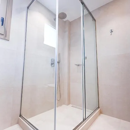 Eumorphia & מלון דירות 4*