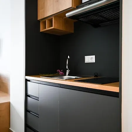 Eumorphia & מלון דירות 4*