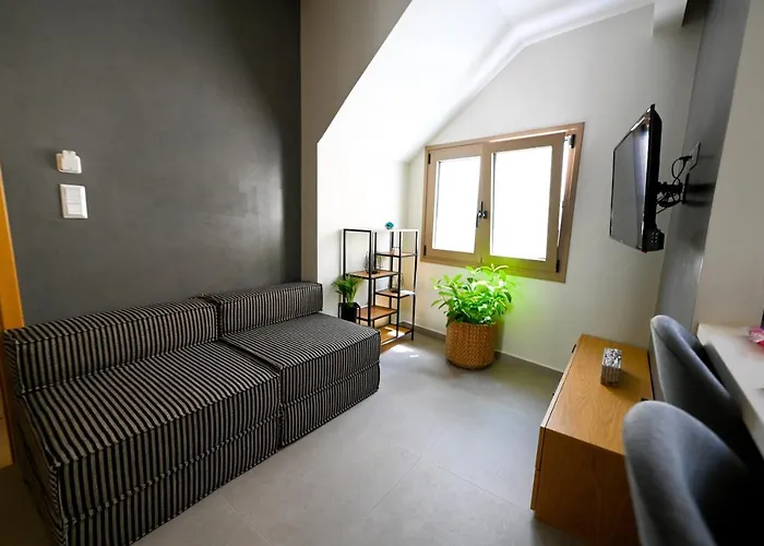 Eumorphia & Aparthotel Skiathos Town